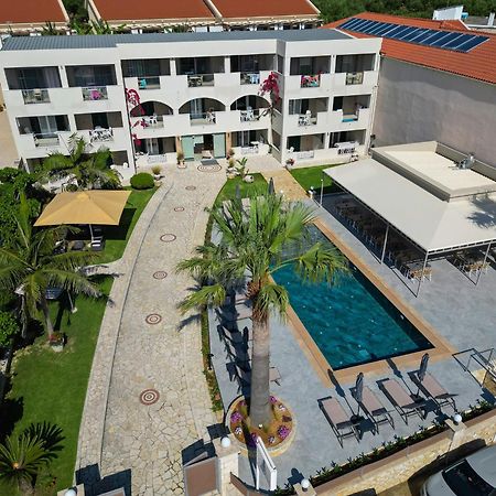Remezzo Studios & Apartments Amoudi Exterior photo