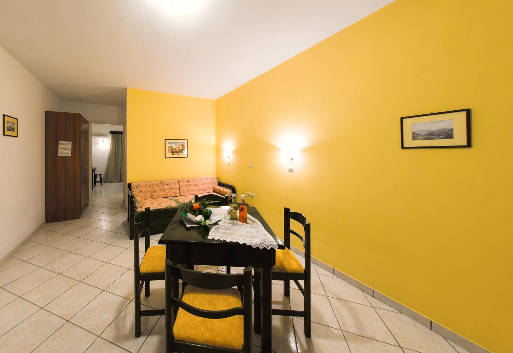 Remezzo Studios & Apartments Amoudi Exterior photo