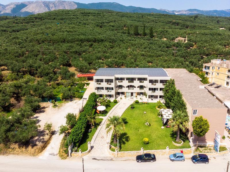 Remezzo Studios & Apartments Amoudi Exterior photo